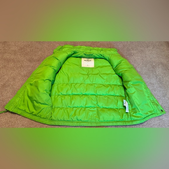 Hollister Men’s Bright Green Quilted Vest⭐️ - Picture 10 of 12